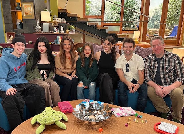 'The Thundermans Return' Has Wrapped Filming, Welcoming Back Harvey Guillén