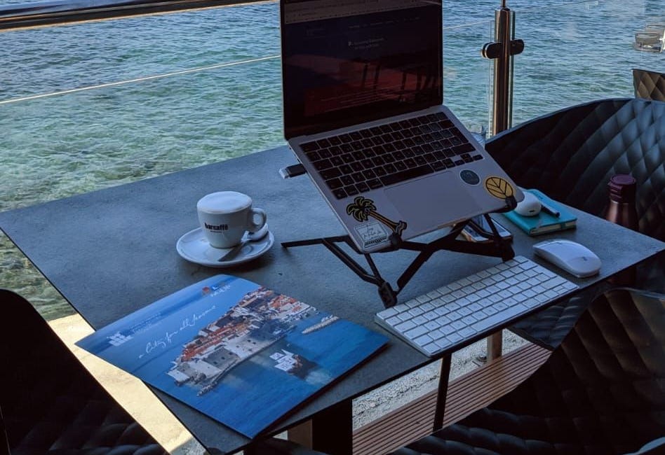 #14 Nomad November: Do hospitality providers even appreciate what an "adequate remote work workspace" is? 