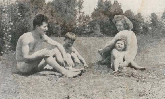How to talk about kids in naturism