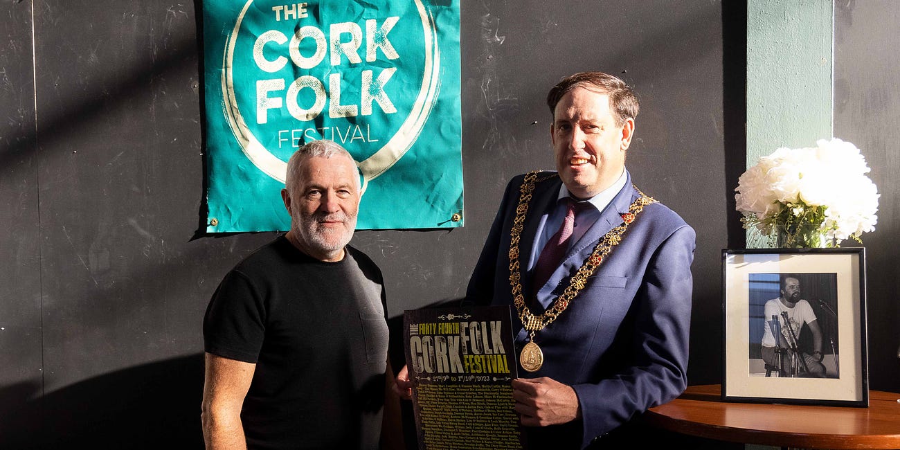 Lord Mayor launches Cork Folk Festival, with a song