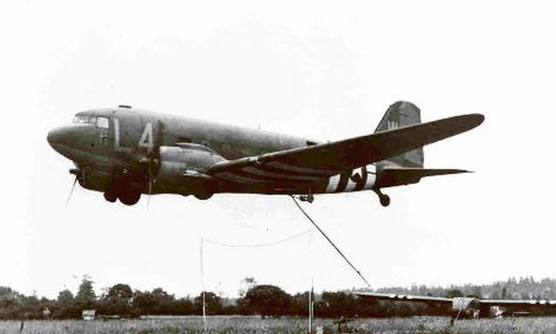 The ‘Snatch Method’ Was One Crazy Way to Make a Glider Fly