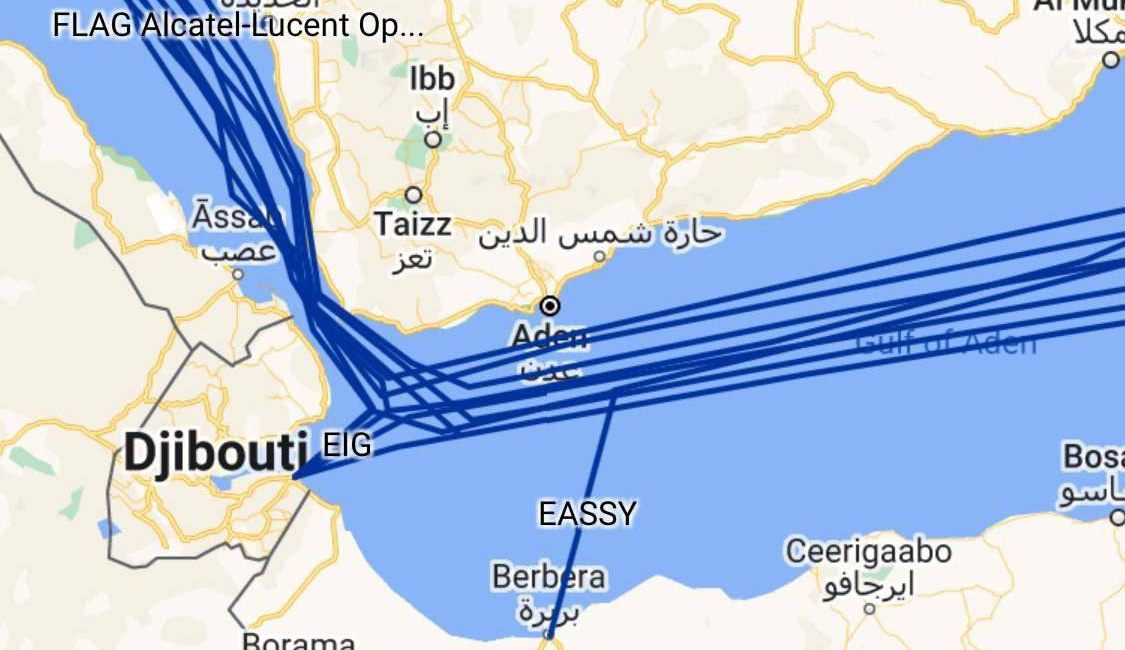 A jemeni hutik a Vörös-tenger alatt futó optikai kábelek és internet elvágásával fenyegették meg a nyugatot