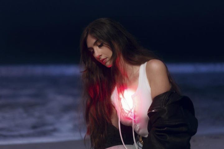 Gig Review: Quite The Magic Trick - Weyes Blood Live. Holy Flux!