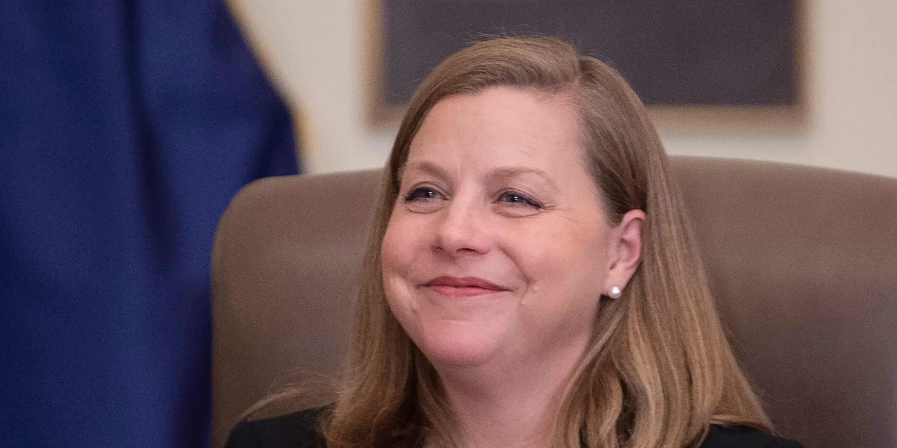 We Have Trump Fed Governor Appointee Michelle Bowman as the First Governor Vote Against an FOMC Decision since... 2005