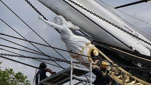 Erection Of The Figurehead