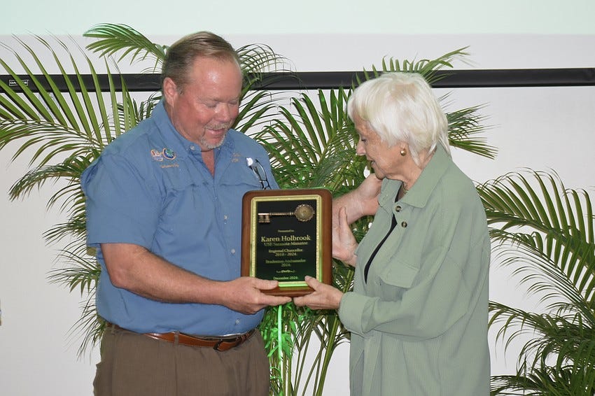 Karen Holbrook Retires After 14 Years at USF Sarasota-Manatee, Leaving a Legacy of Leadership and Growth