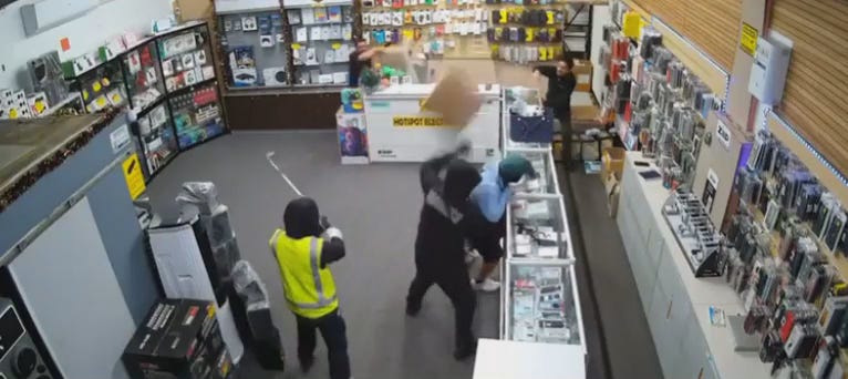 Auckland’s worst robbery attempt ends in cardboard box beatdown 