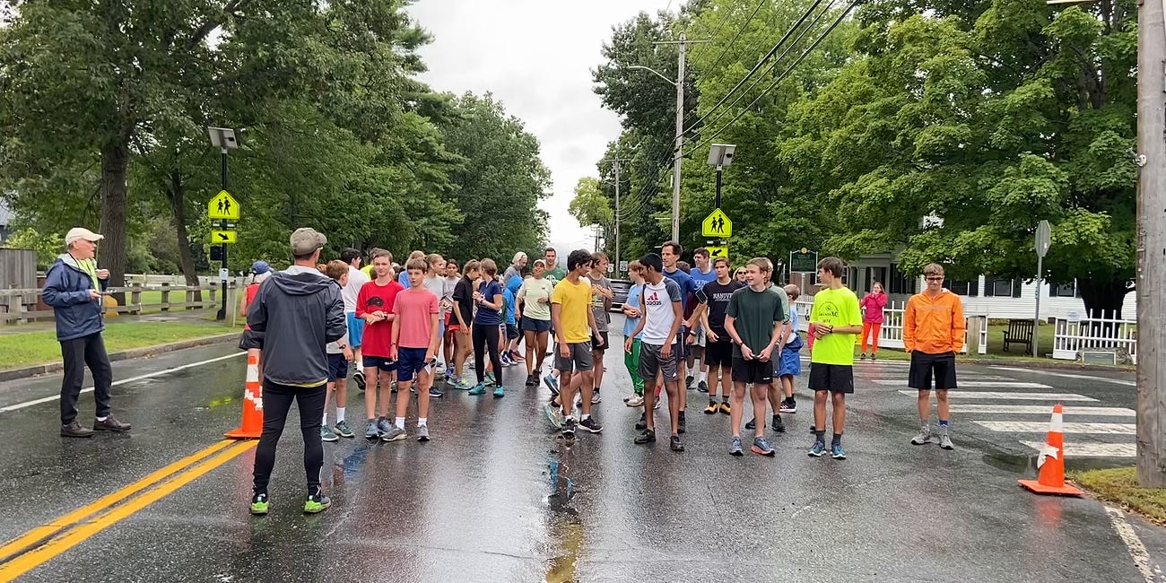 2022 Labor day road race--and they are off and running in the rain