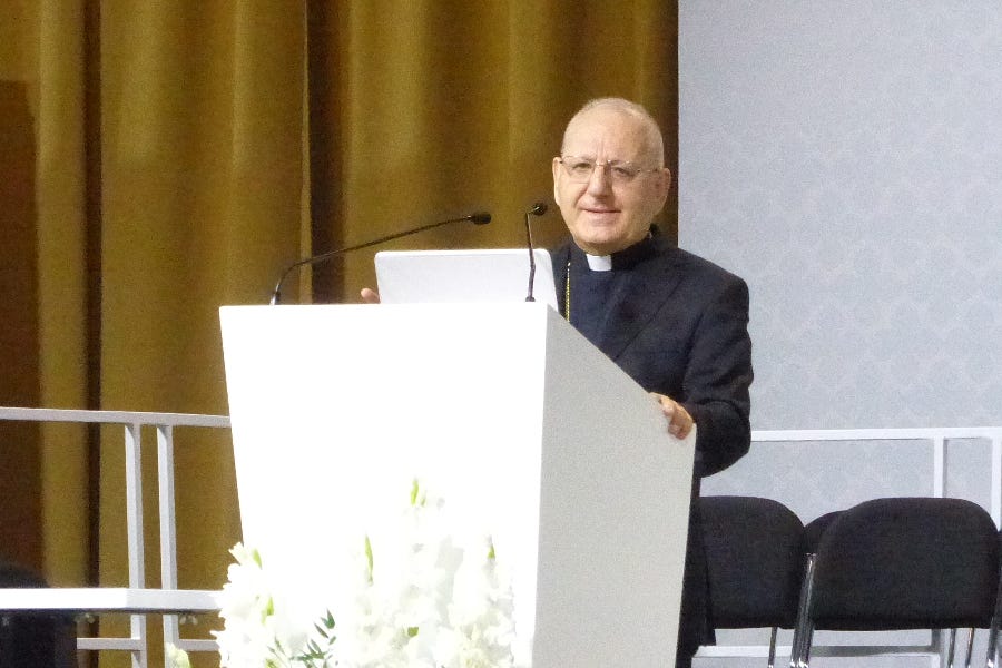 Iraqi cardinal defended amid social media attacks 