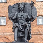 Queen Mary vs. King David