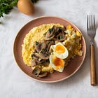 Polenta crémeuse aux champignons et œuf mollet