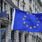 H E.E. χρησιμοποιεί τον πόλεμο στην Ουκρανία σαν δικαιολογία για περισσότερο δημόσιο χρέος