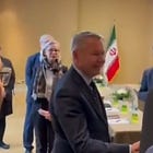 Pekka Haavisto kävi veljeilemässä Iranin kansan kurittajien kanssa