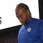 Leonard commits future to Clippers with new contract extension