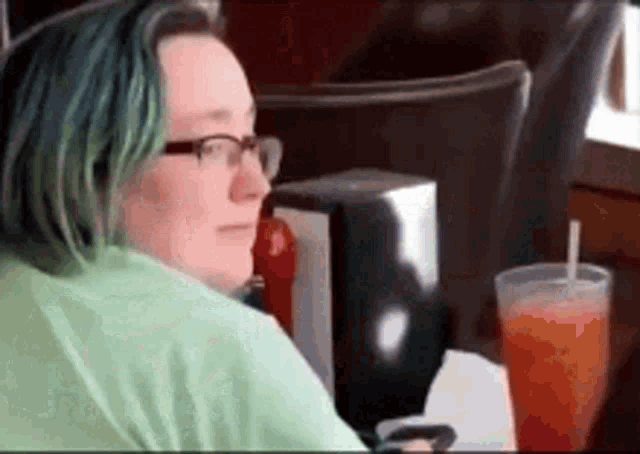 Obesetiddy Youre Bi GIF - Obesetiddy Youre Bi Stan Twitter - Discover &  Share GIFs