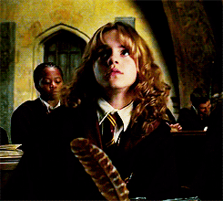 Hermione raising hand gif 7 » GIF Images Download
