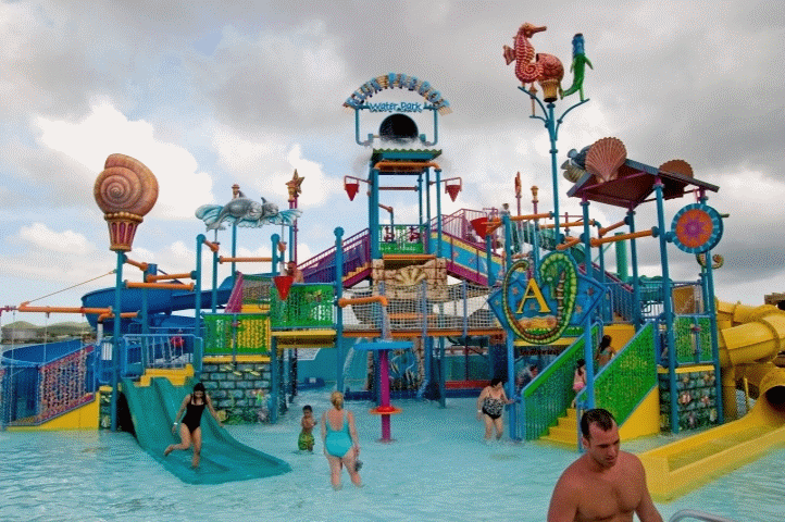 Giant Water Bucket Dumping Out At Blue Parrot Water Park GIF | Gfycat