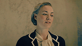 Yvonne Strahovski looking dismayed in 'The Handmaid's Tale' Yvonne Strahovski looking dismayed in 'The Handmaid's Tale'