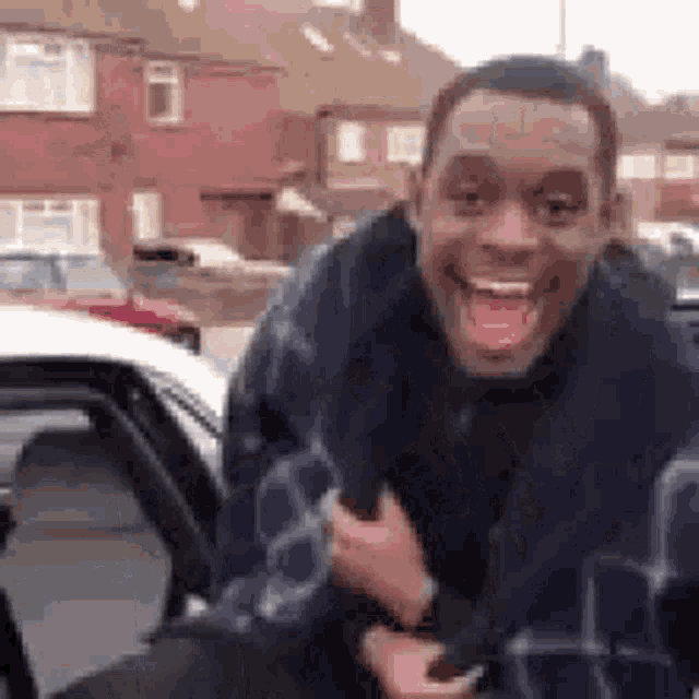 Ultiwachan Laughing GIF - Ultiwachan Laughing Getting Into Car - Discover &  Share GIFs
