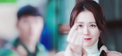 Son Ye Jin Cloy GIF - Son Ye Jin Cloy Crash Landing On You GIFs