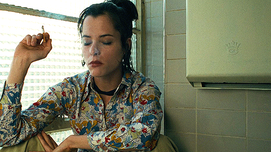 movie gifs — PARKER POSEY in Clockwatchers (1997), dir. Jill...