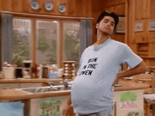 Homem Gravido Não Reaja Com Homem Gravido GIF - Homem gravido Não reaja com homem  gravido Gravidez - Discover & Share GIFs