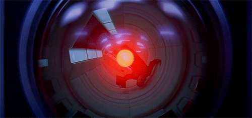 Gif di una lucetta rossa dentro l'occhio di una telecamera, cioè il computer HAL 9000 protagonista di "2001: Odissea nello spazio" di Stanley Kubrick.
