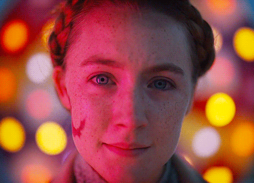 Saoirse Ronan in The Grand Budapest Hotel gif | Filmes para chorar, Filmes,  Direção de fotografia