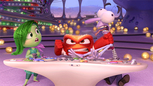 Gif du Pixar Vice Versa où l'on voit les personnages de Dégoût, Colère et Peur