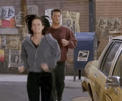 Friends : 10 bonnes raisons d'avoir Monica dans sa vie – Com'Unique ?