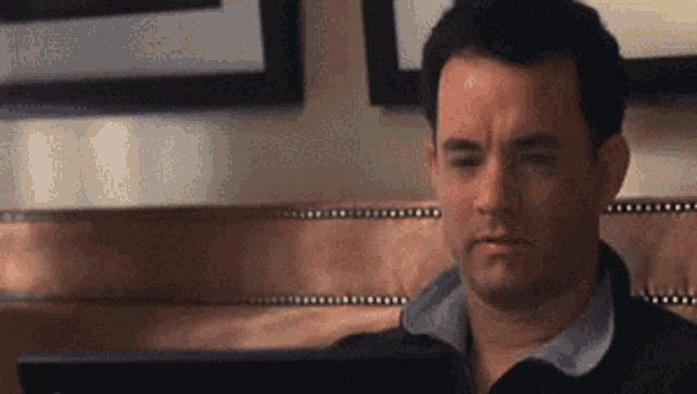 Tom Hanks Youve Got Mail GIF - Tom Hanks Youve Got Mail Pressing Send  Button - Discover & Share GIFs