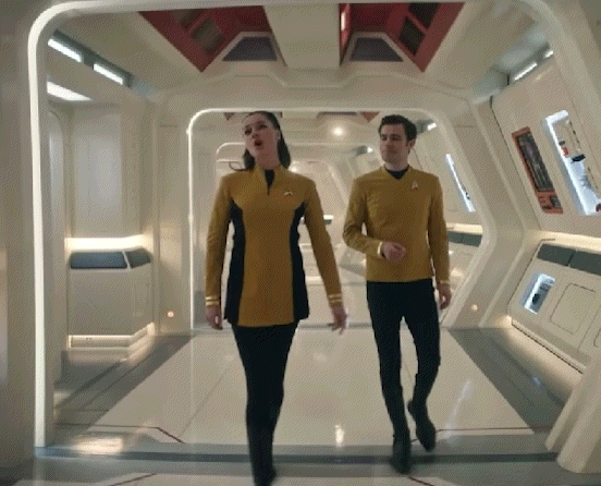Una starting to sing and dance on Star Trek: Strange New Worlds