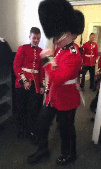 Guards GIFs - Get the best gif on GIFER