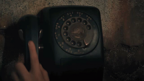 Pick Up The Phone Finney Shaw GIF - Pick Up The Phone Finney Shaw The Black  Phone - Discover & Share GIFs