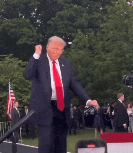 Trump Trump Dance GIF - Trump Trump dance Trump dancing - Discover & Share  GIFs