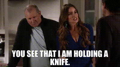 YARN | You see that I am holding a knife. | Modern Family (2009) - S04E20  Flip Flop | Video clips by quotes | c0fb6ad0 | 紗