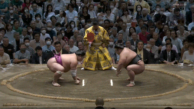 Daieisho vs. Takakeisho