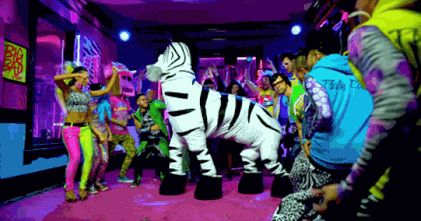 Party GIFs - 100 Animated Images of Parties, Dances and Fun | USAGIF.com