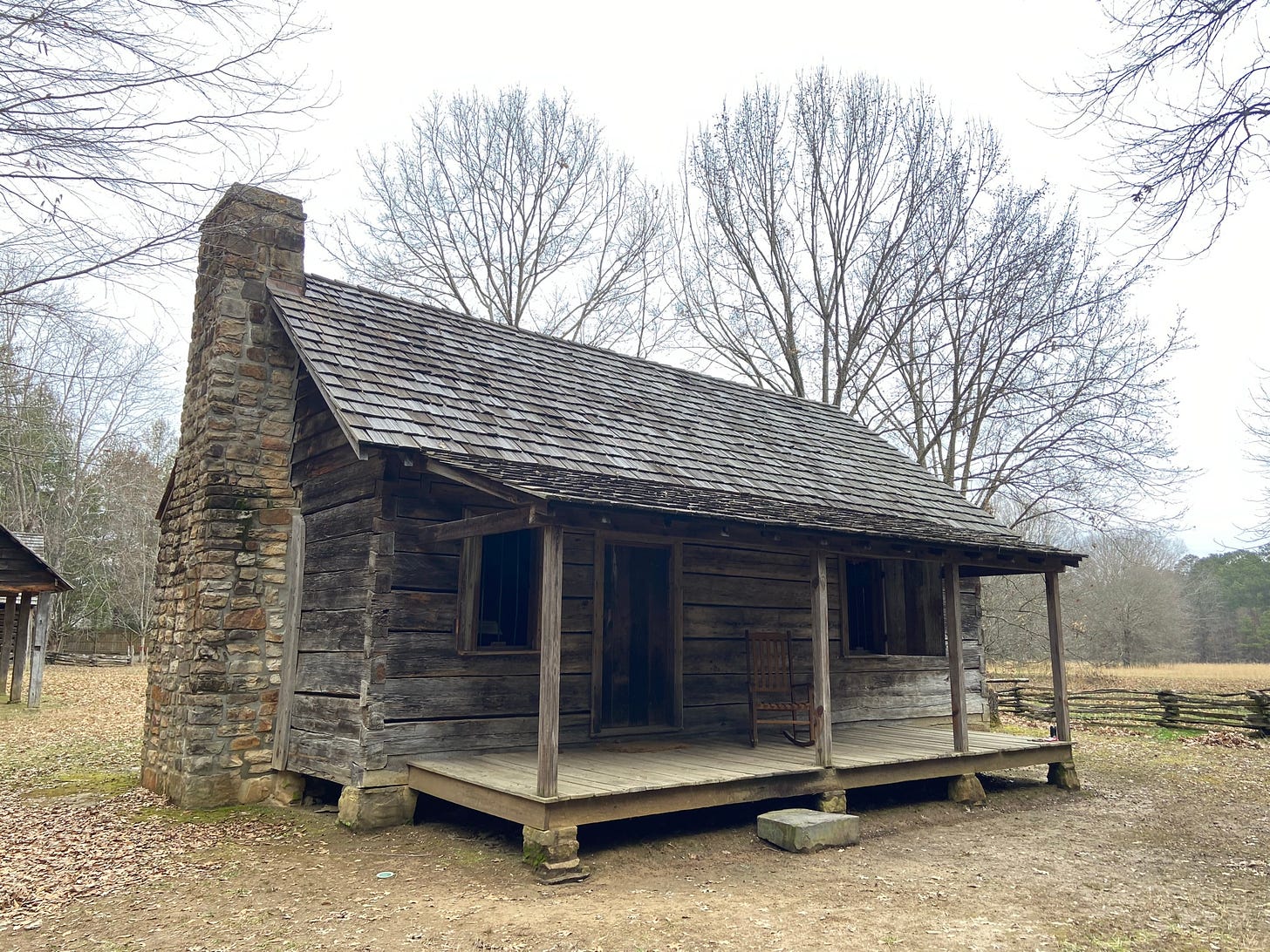 Picture of cabin at New Echota Historic Site