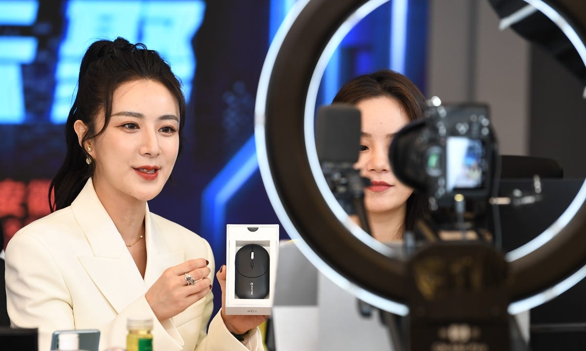 Chinese millionaire &#39;live-streaming queen&#39; fined for violating  advertisement law sparks concerns over quality of products sold on  e-commerce platforms - Global Times