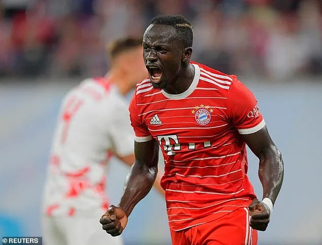 Sadio Mané con el uniforme del Bayern Munich - Reuters