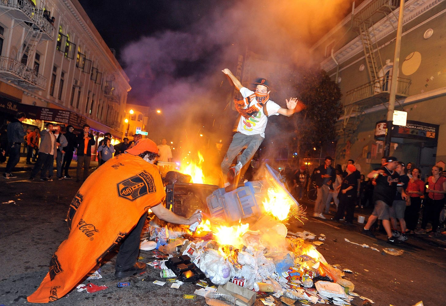 Image result from https://www.huffingtonpost.com/2014/10/30/san-francisco-giants-riots_n_6079240.html