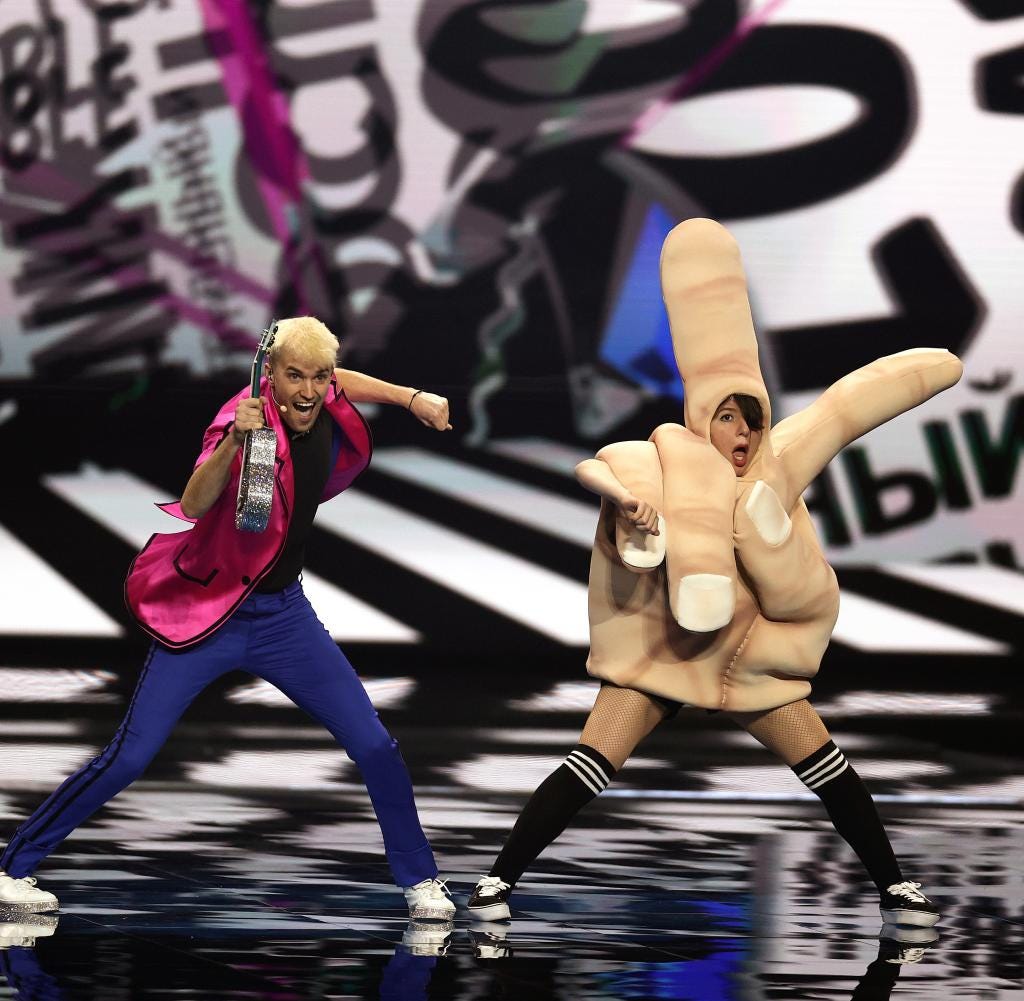 Jendrik: Germany presents dancing middle fingers at Eurovision - World  Today News
