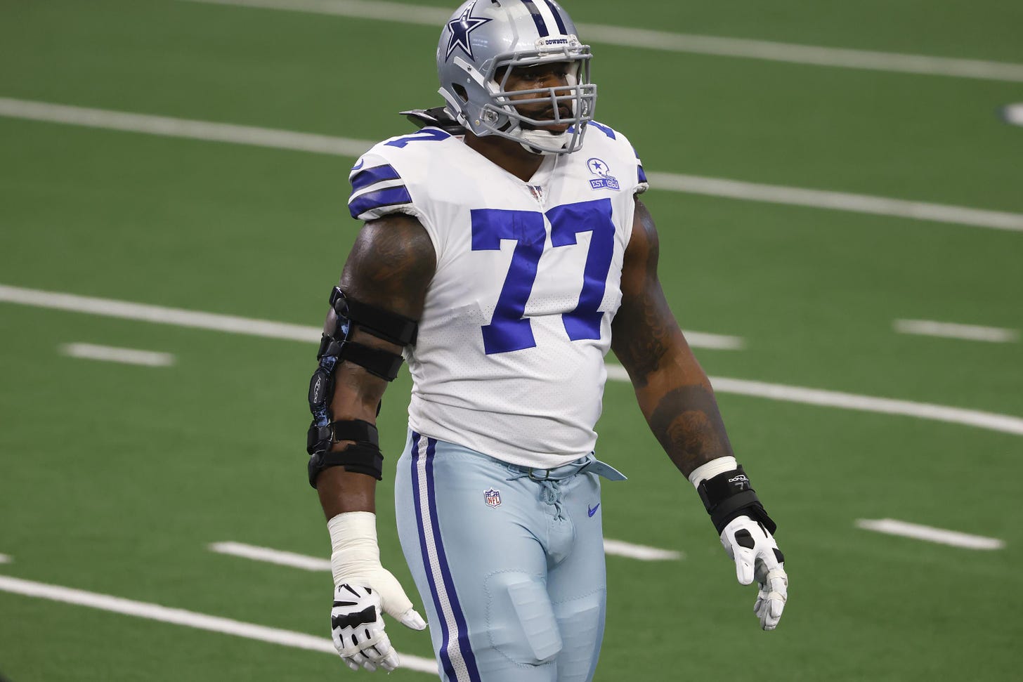 Cowboys&#39; Tyron Smith to Undergo Season-Ending Surgery on Neck Injury |  Bleacher Report | Latest News, Videos and Highlights