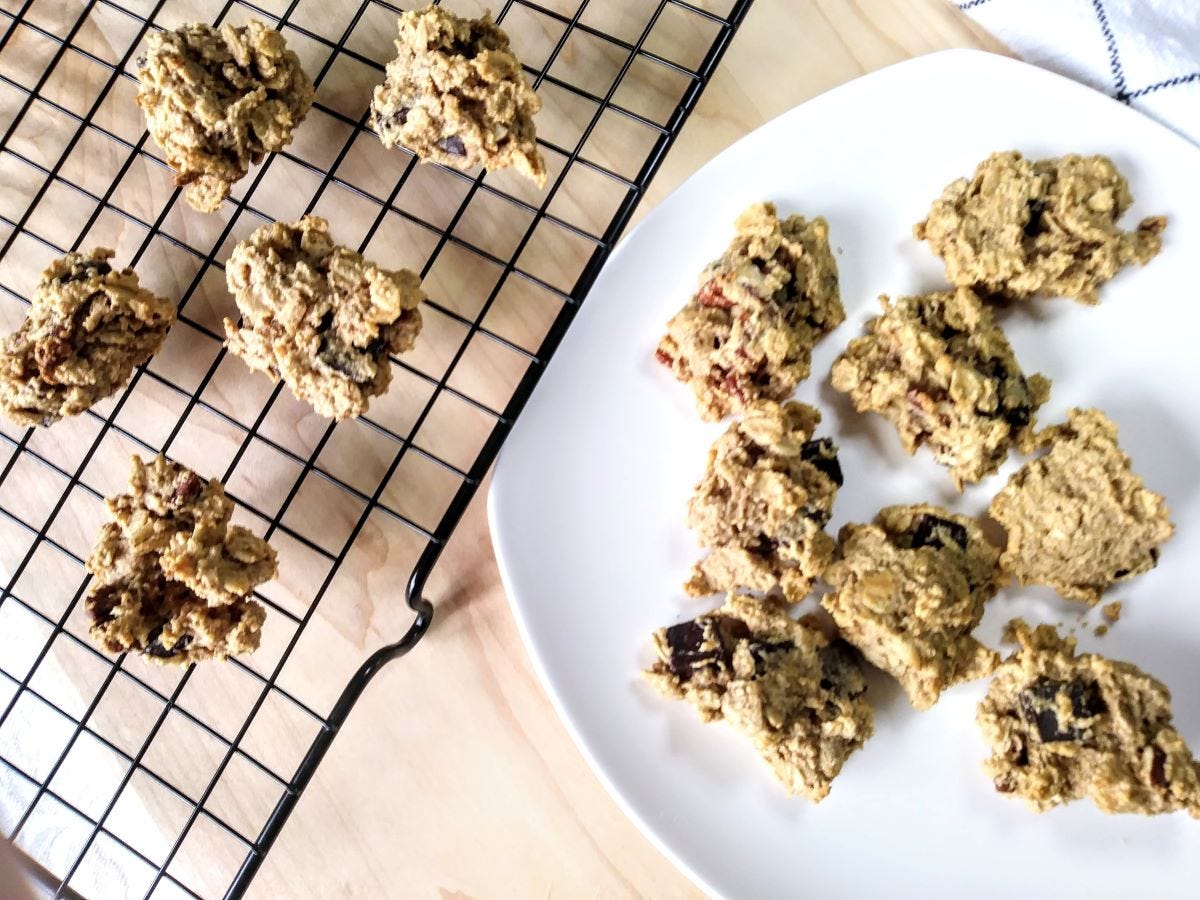 homemade vegan oatmeal date cookies