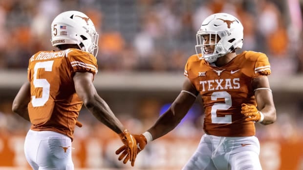 Bijan Robinson, Roschon Johnson Named To Doak Walker Award Watch List -  Sports Illustrated Texas Longhorns News, Analysis and More