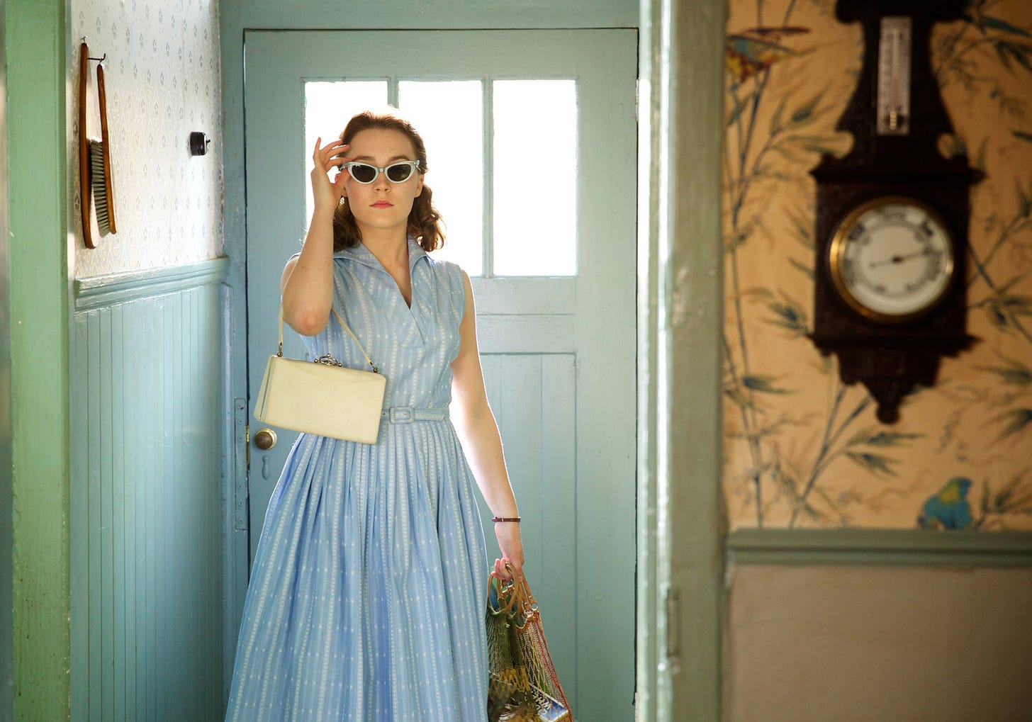 Review: Resettling the Meaning of Home in 'Brooklyn,' With Saoirse Ronan -  The New York Times