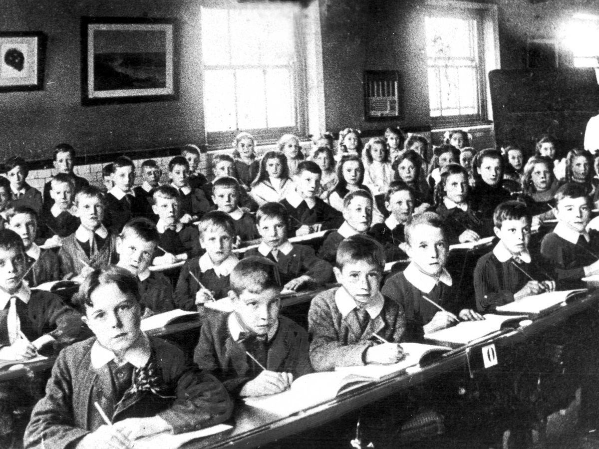 Back to school: 11 North East classroom pictures from 1900-1995 - Chronicle  Live