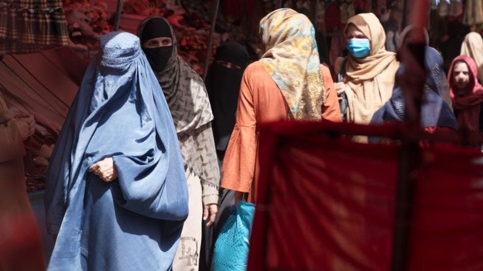 Women in a market in Kabul