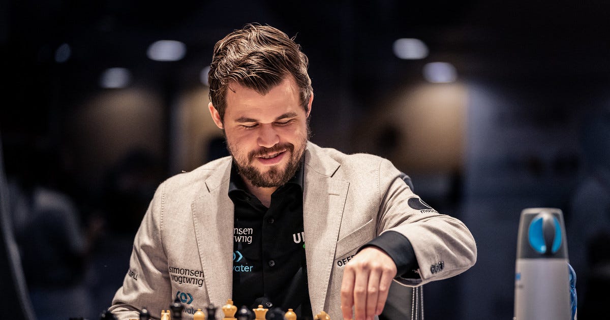 Magnus Carlsen – Jan Niepomniaszczij. Krwawa walka ze zmiennymi szansami -  Szachy
